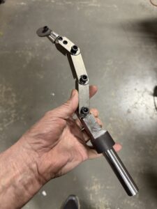 New expandable, adjustable, cutter holder with rotating tip