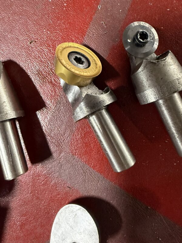 Cutter tips for Clark adjustable, expandable tool holder